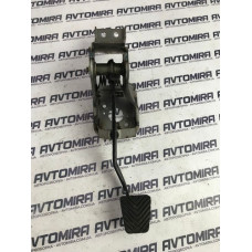 Педаль зчеплення Hyundai i30 2007-2012 328021H951